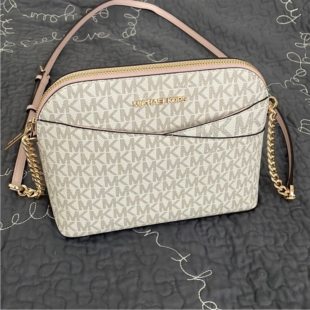 Michael Kors Jet Set Medium Logo Dome Satchel Vanilla